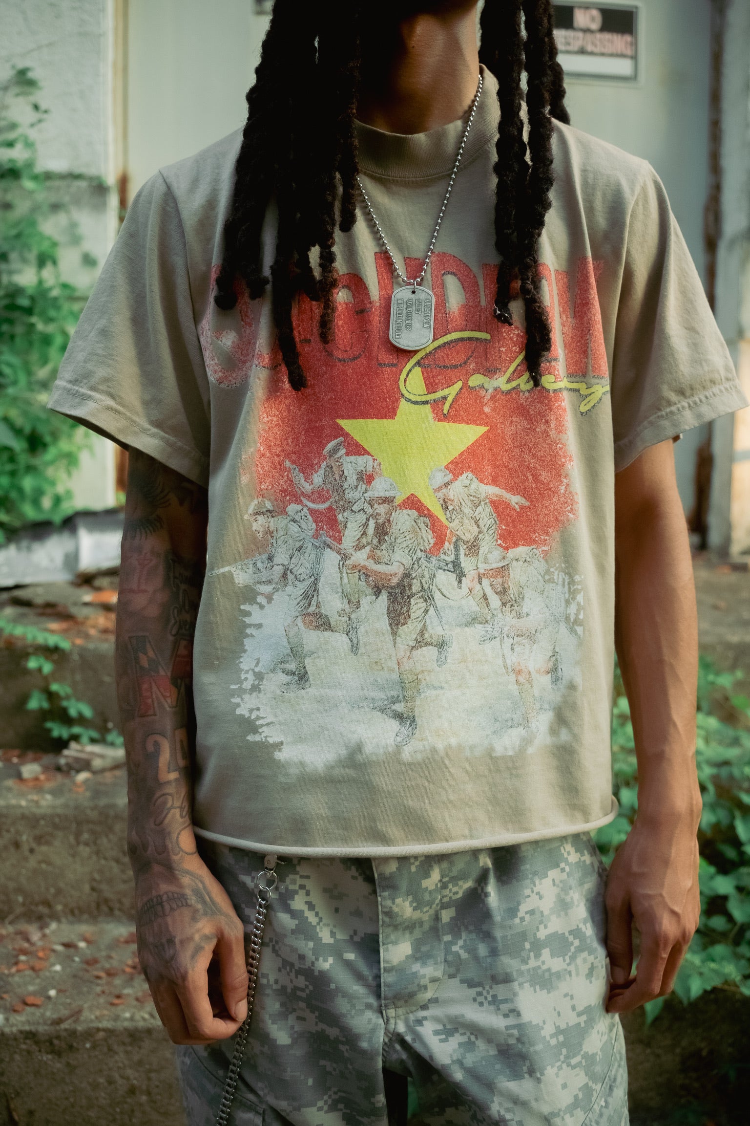 War Tee "SAND"